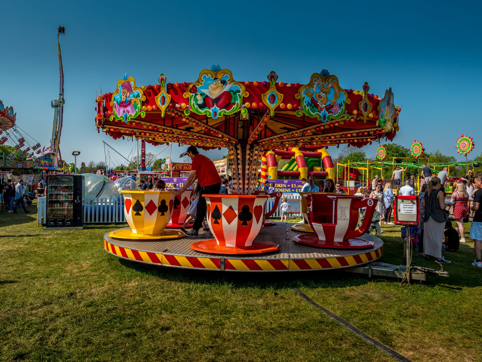 Hire The Children's Tea Cups Funfair Ride For Birthday Parties 