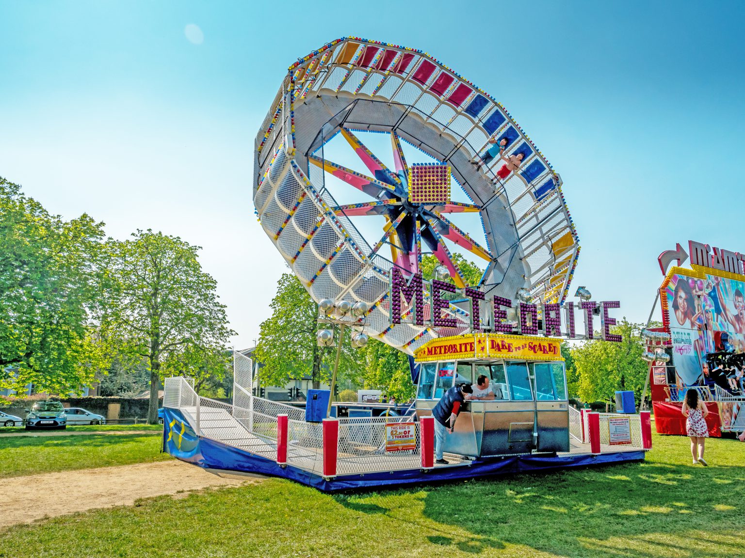 Hire Big Funfair Rides & Thrill Rides For Adults & Teenagers | Irvin ...